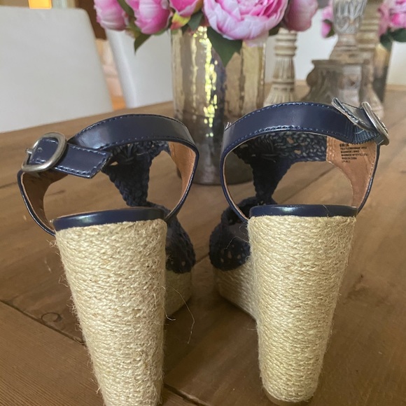 Lucky Brand, Navy blue, espadrille, wedge sandals - Picture 4 of 6